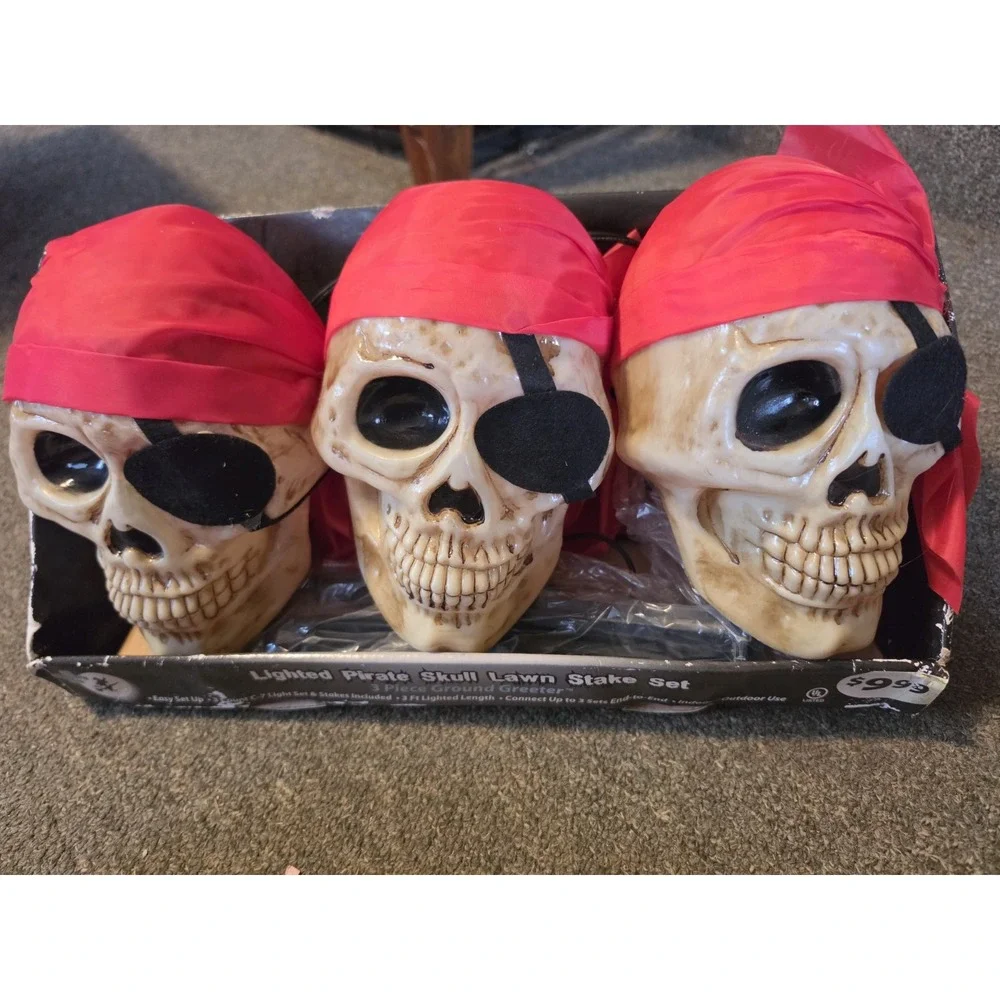 90s Halloween 3 Piece Lighted Pirate Skull Lawn Stake Set 3 Ft Length - New